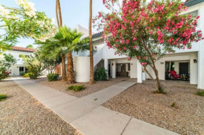 77 Sunny Casa Grande 2bd 2ba condo w heated pool